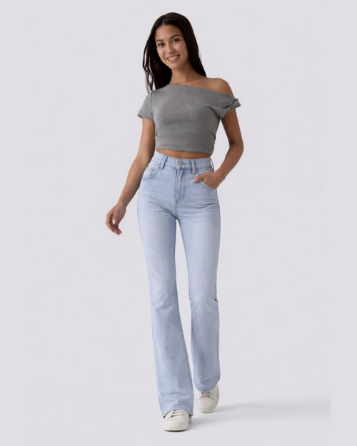 Clara | Buttoned Straight